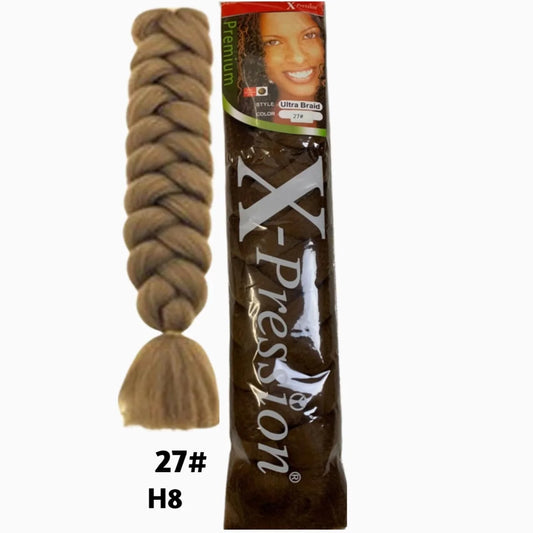 This premium braiding hair features a vibrant honey blonde shade and a soft, smooth texture, perfect for creating stunning and versatile braids